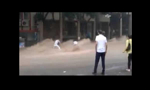انقاد سيدة تركية من موت محقق