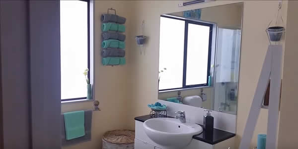 كيف تجعل من حمام بسيط حماما راقيا